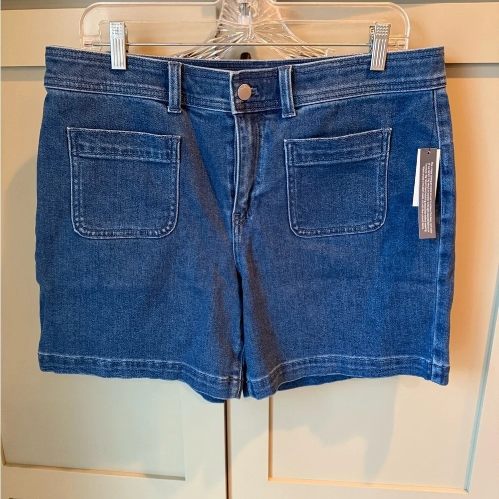 NWT Talbots Patch Pocket Blue Denim Shorts SZ 10; Purchased May 2025